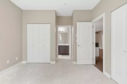 Primary Bathroom Photo of 203 14358 60 Avenue, Surrey, BC