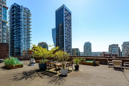 Front Yard Photo of 407 950 Drake Street, Vancouver, BC