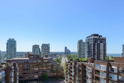 Hot Tub / Spa Photo of 407 950 Drake Street, Vancouver, BC