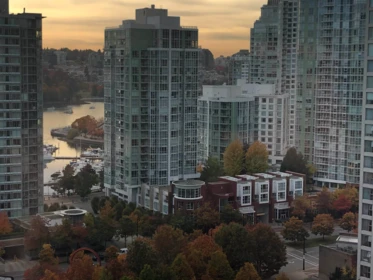 2201 939 Expo Boulevard, Vancouver, BC, Vancouver — Apartment/Condo for sale