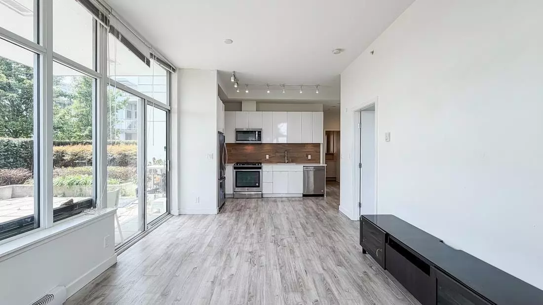 Family Room Photo of 105 200 Nelson's Crescent, New Westminster, BC