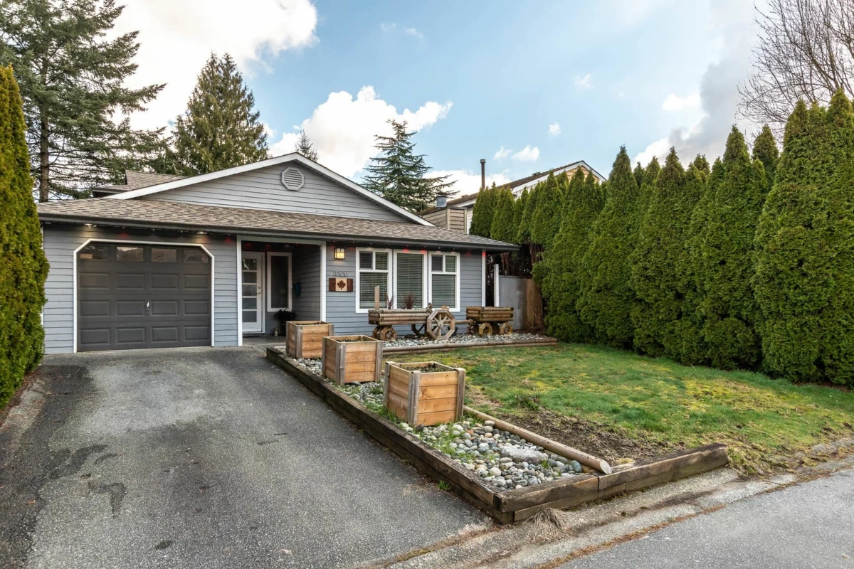 Living Room Photo of 11708 Furukawa Place, Maple Ridge, BC