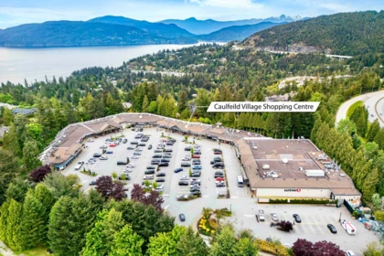 Hot Tub / Spa Photo of 5056 The Byway, West Vancouver, BC