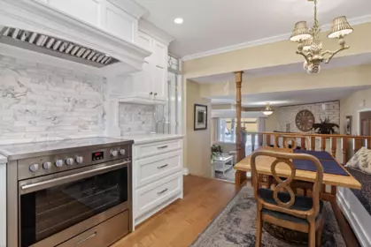 Breakfast Nook Photo of 10877 64a Avenue, Delta, BC