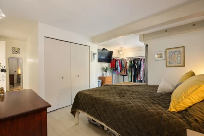 Guest Bathroom Photo of 101 1535 Nelson Street, Vancouver, BC