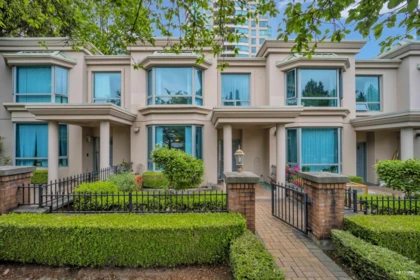 2 6611 Southoaks Crescent, Burnaby, BC, Burnaby — Townhouse for sale