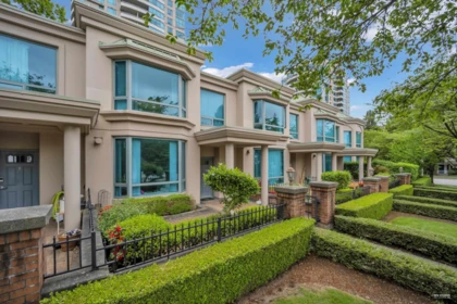 2 6611 Southoaks Crescent, Burnaby, BC, Burnaby — Townhouse for sale