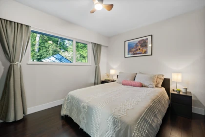 Laundry Room Photo of 906 Strathaven Drive, North Vancouver, BC