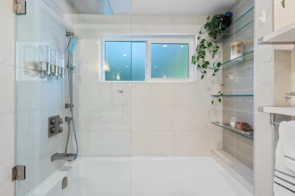 Office / Den Photo of 906 Strathaven Drive, North Vancouver, BC