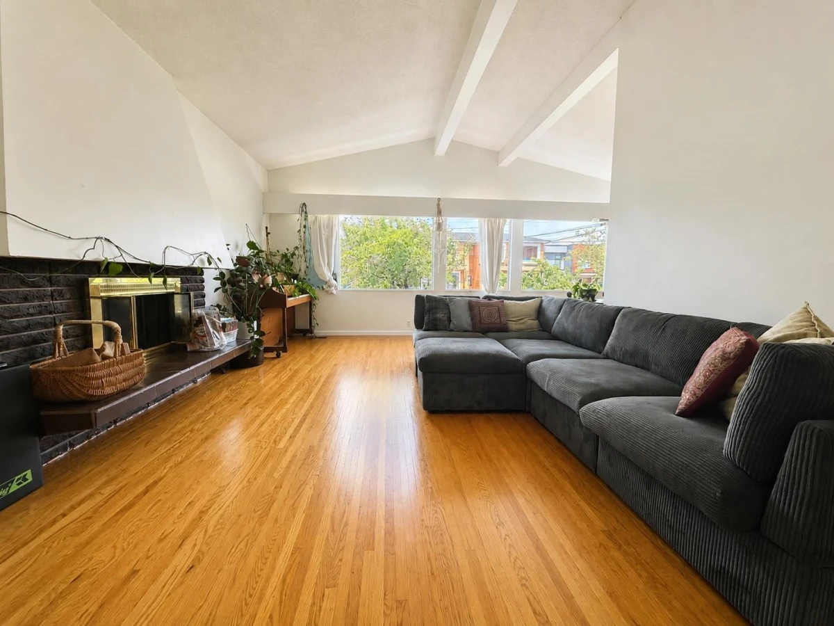 Living Room Photo of 5006 Fulwell Street, Burnaby, BC