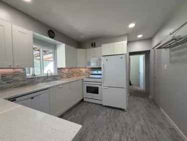 Garage Interior Photo of 10271 Dennis Crescent, Richmond, BC