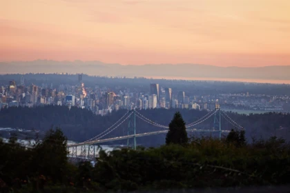 Hot Tub / Spa Photo of 875 Eyremount Drive, West Vancouver, BC