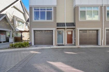 Hot Tub / Spa Photo of 17 9728 Alberta Road, Richmond, BC