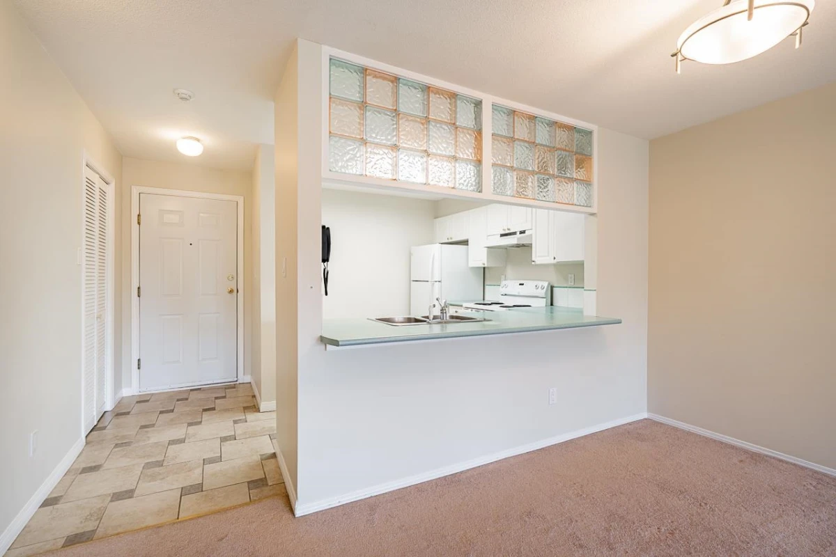 Family Room Photo of 314 15110 108 Avenue, Surrey, BC