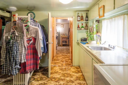 Hallway Photo of 2812 E 18th Avenue, Vancouver, BC