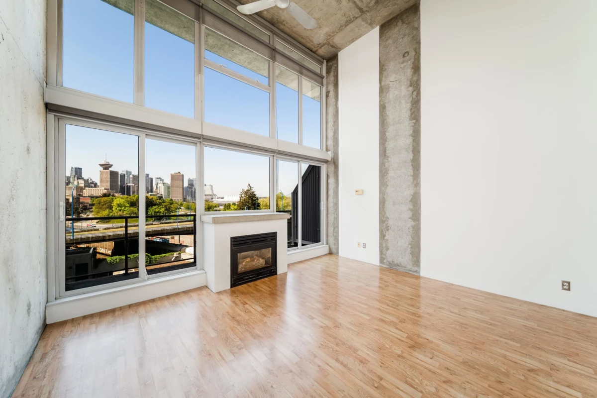 Exterior Rear Photo of 431 289 Alexander Street, Vancouver, BC