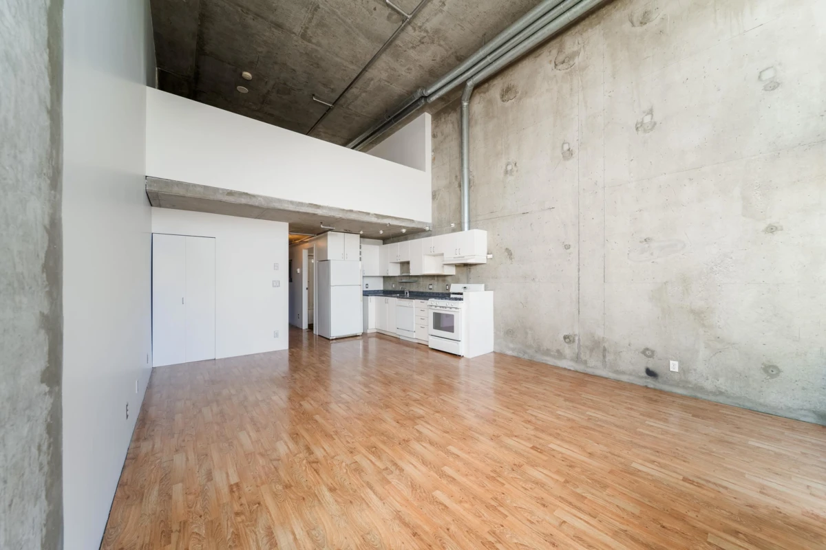 Living Room Photo of 431 289 Alexander Street, Vancouver, BC