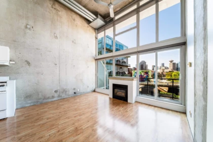 Breakfast Nook Photo of 431 289 Alexander Street, Vancouver, BC