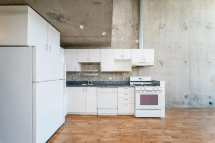 Kitchen Photo of 431 289 Alexander Street, Vancouver, BC
