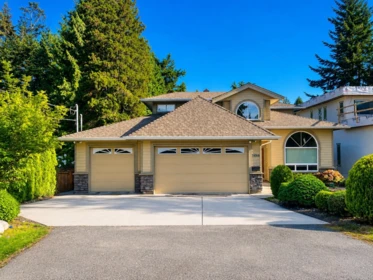 14068 Blackburn Avenue, Surrey, BC, Surrey — Single Family Residence for sale