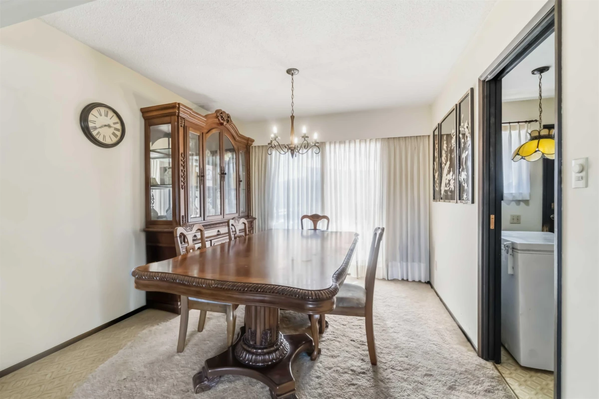 Dining Area Photo of 5268 3rd Avenue, Delta, BC