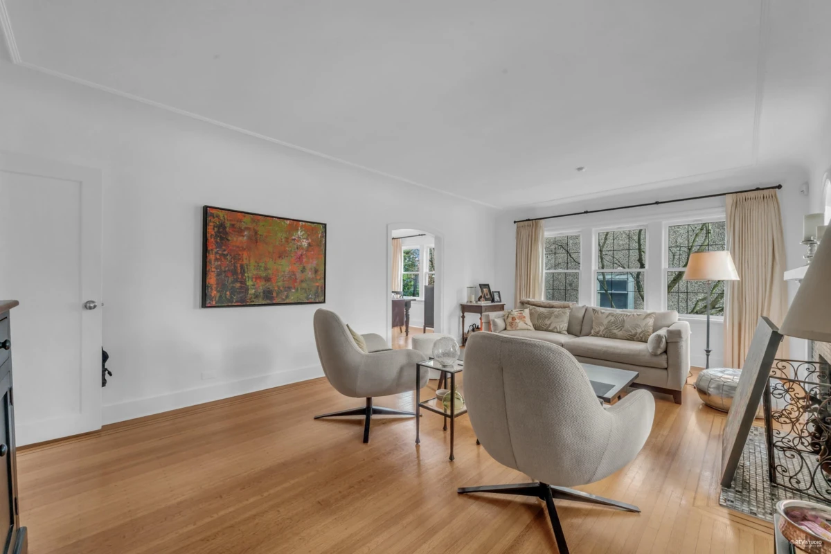 Family Room Photo of 295 W 23rd Avenue, Vancouver, BC