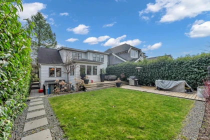 Swimming Pool Photo of 295 W 23rd Avenue, Vancouver, BC