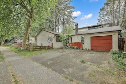 9002 Ben Nevis Crescent, Surrey, BC, Surrey — Single Family Residence for sale