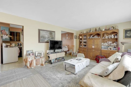 9002 Ben Nevis Crescent, Surrey, BC, Surrey — Single Family Residence for sale