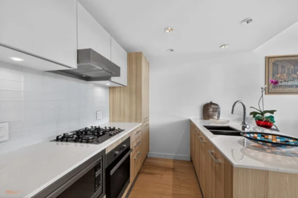 Kitchen Photo of 312 2220 Kingsway, Vancouver, BC