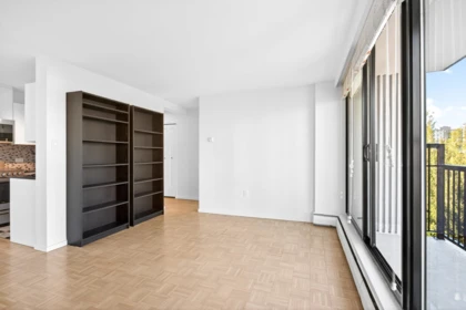 Basement Recreation Room Photo of 804 1330 Harwood Street, Vancouver, BC