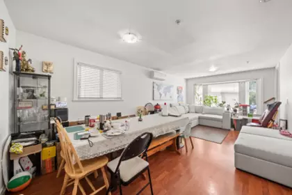 Breakfast Nook Photo of 3541 Adanac Street, Vancouver, BC