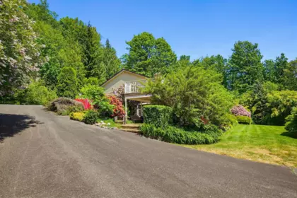 Swimming Pool Photo of 31155 Olson Avenue, Mission, BC