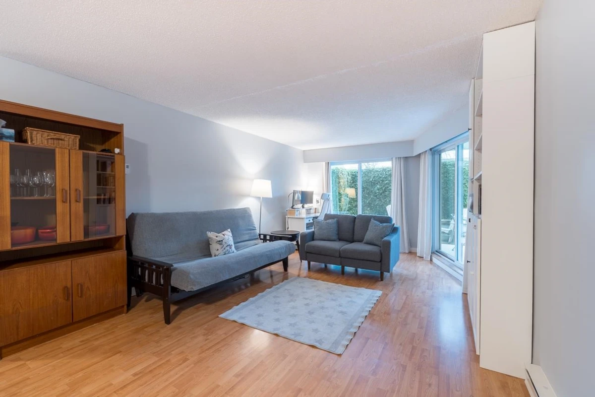 Dining Area Photo of 103 3353 Heather Street, Vancouver, BC