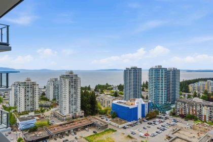 2406 1588 Johnston Road, Surrey, BC, Surrey — Apartment/Condo for sale