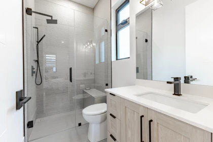 Hallway Photo of 1575 Cornell Avenue, Coquitlam, BC