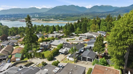 Office / Den Photo of 4860 Eton Street, Burnaby, BC