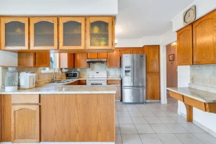 Breakfast Nook Photo of 683 Gilmore Avenue, Burnaby, BC