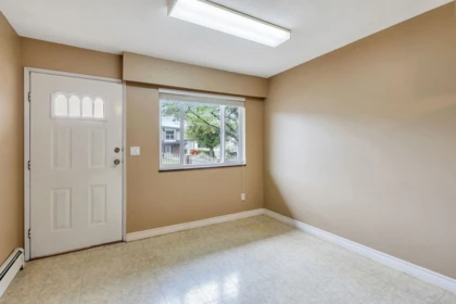 Entry Foyer Photo of 683 Gilmore Avenue, Burnaby, BC