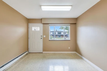 Hallway Photo of 683 Gilmore Avenue, Burnaby, BC