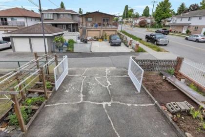 Outdoor Kitchen Photo of 683 Gilmore Avenue, Burnaby, BC