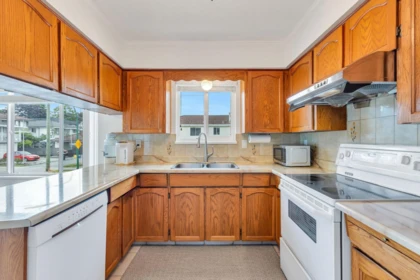 Pantry Photo of 683 Gilmore Avenue, Burnaby, BC