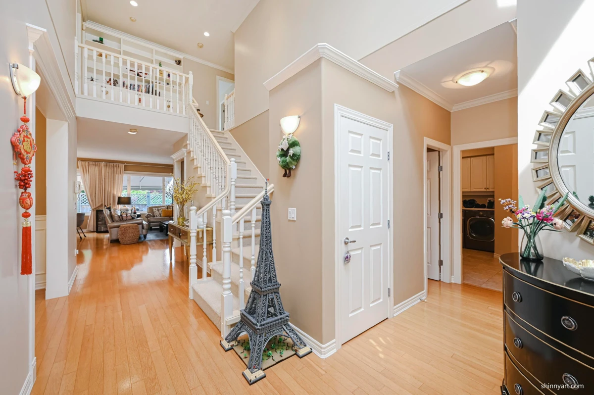 Dining Area Photo of 6113 Pearkes Drive, Richmond, BC