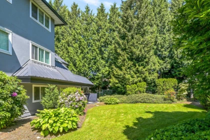 Staircase Photo of 237 2700 Mccallum Road, Abbotsford, BC
