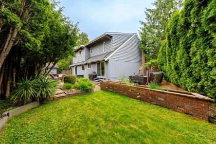 Swimming Pool Photo of 1787 148a Street, Surrey, BC