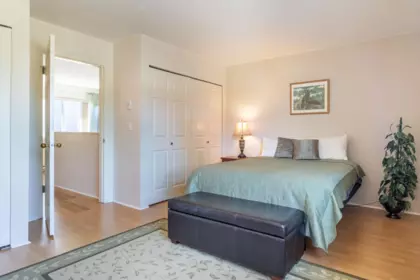 Basement Recreation Room Photo of 24 5761 Wharf Avenue, Sechelt, BC