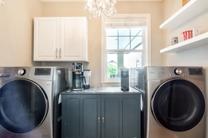 Powder Room Photo of 6074 163b Street, Surrey, BC