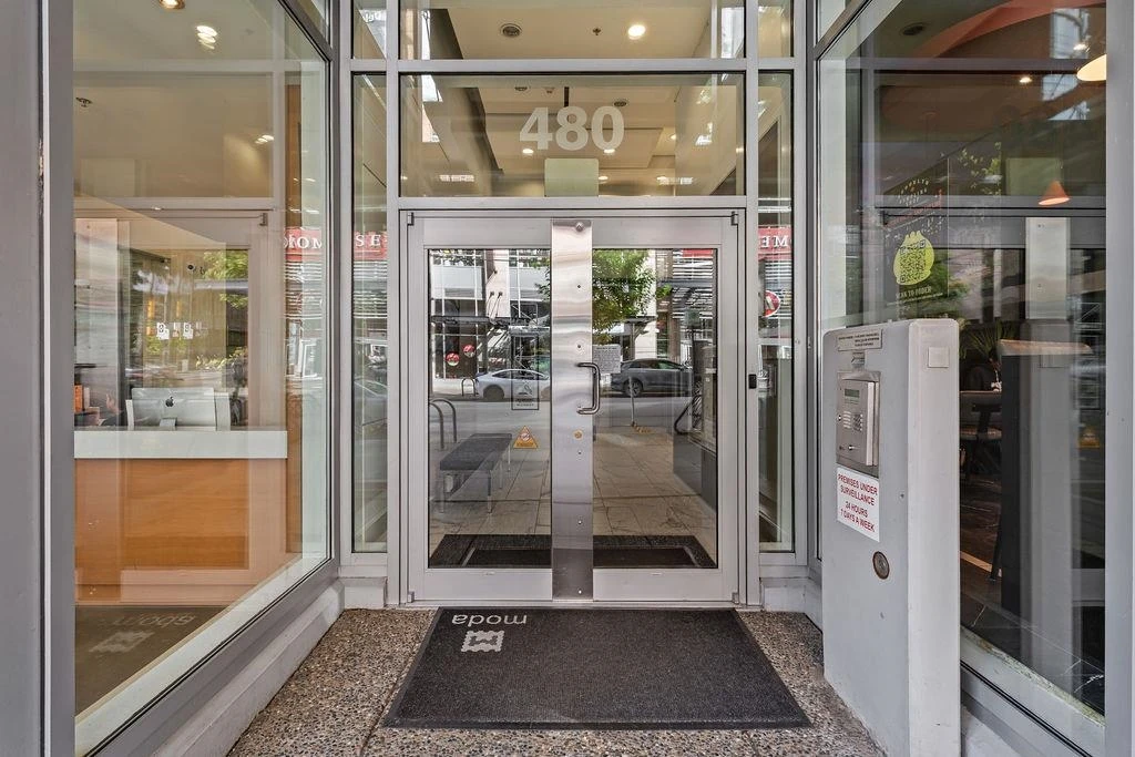 Exterior Rear Photo of 607 480 Robson Street, Vancouver, BC