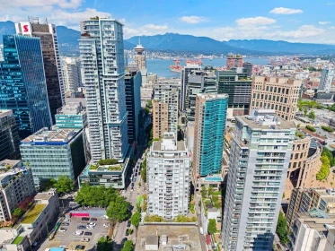 Fitness Center Photo Near 607 480 Robson Street, Vancouver, BC