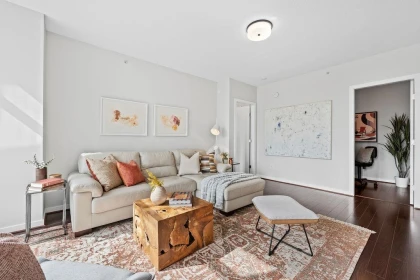 Loft / Bonus Room Photo of 607 480 Robson Street, Vancouver, BC